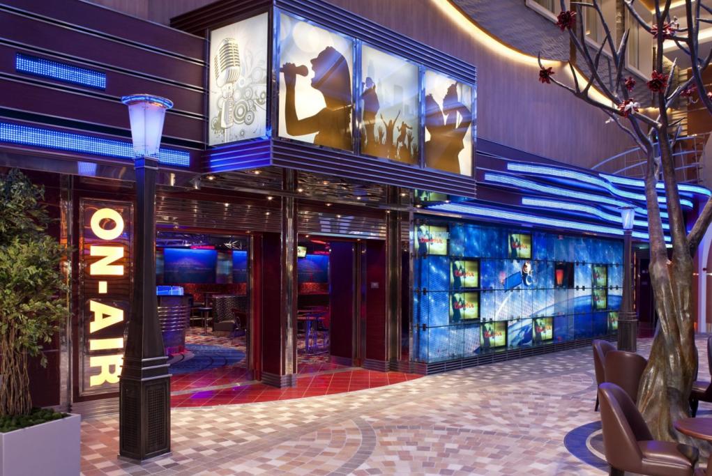 Camarote Royal Promenade - Independence of the Seas