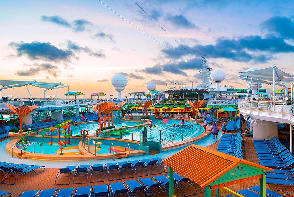 Piscina Principal Independence of the Seas