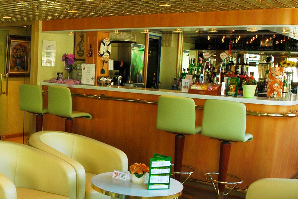 Camarote Bar de copas - MS Infante Don Henrique