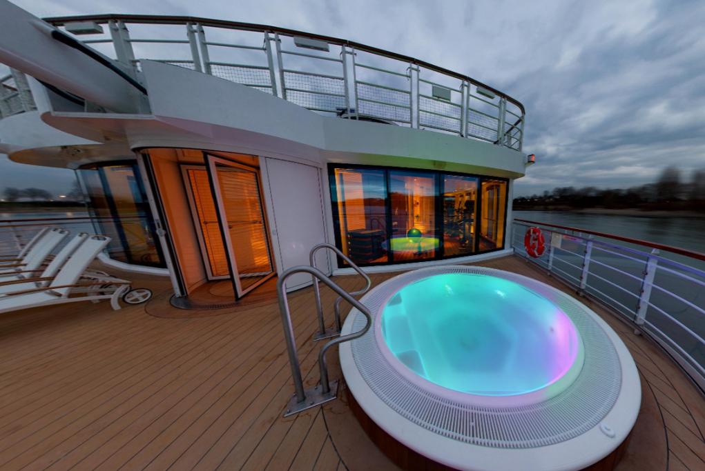 Jacuzzi A-Rosa Viva