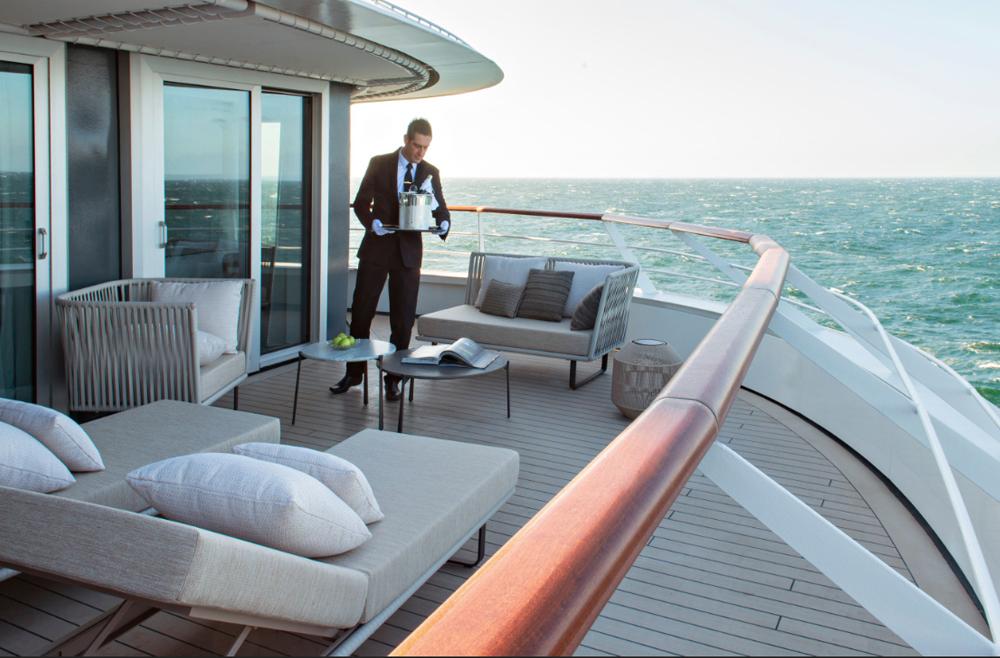 Panoramic Lounge Le Bougainville