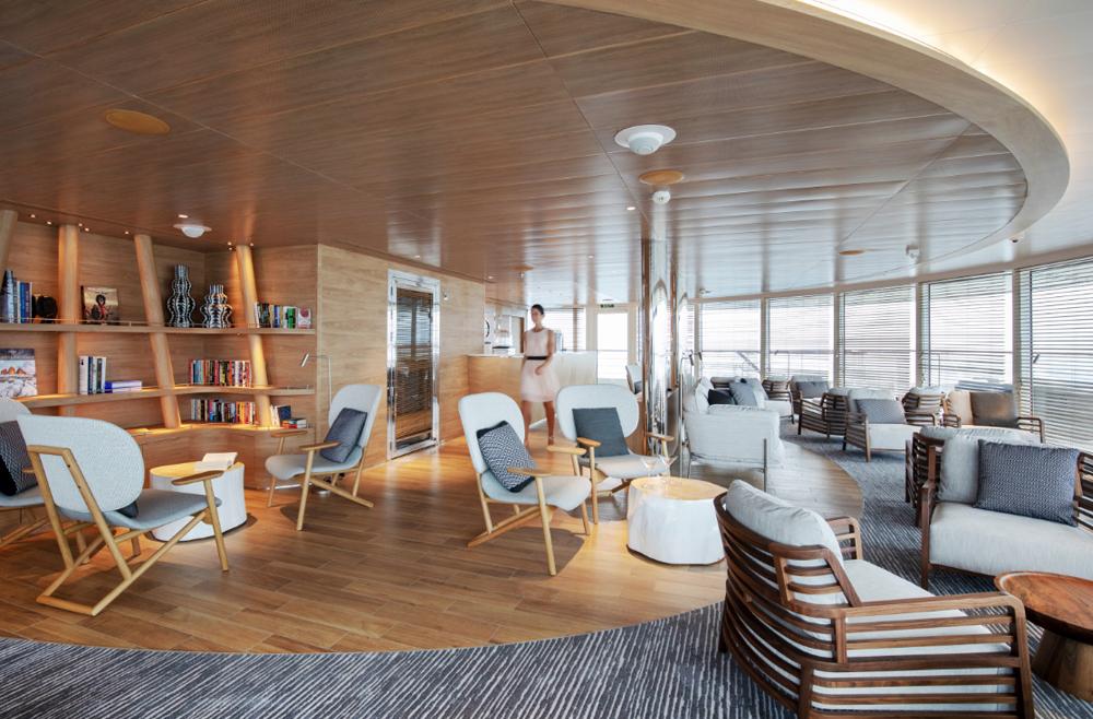 Camarote Panoramic Lounge - Le Dumont d´Urville 