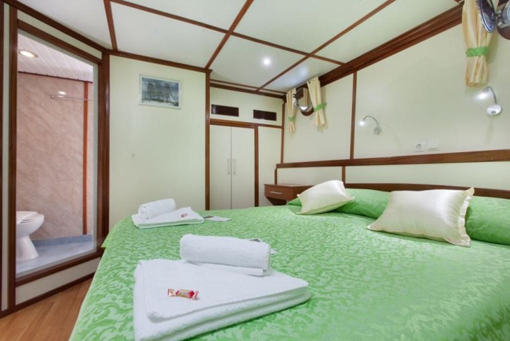 Exterior Inferior MY Le Cordea