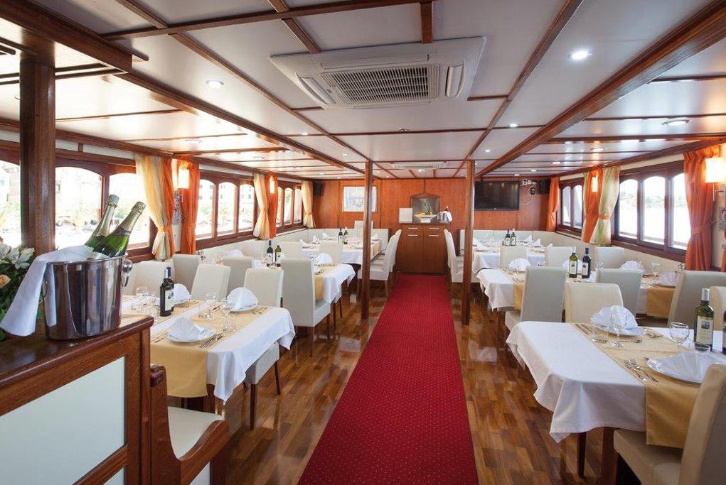 Restaurante principal MY Le Cordea