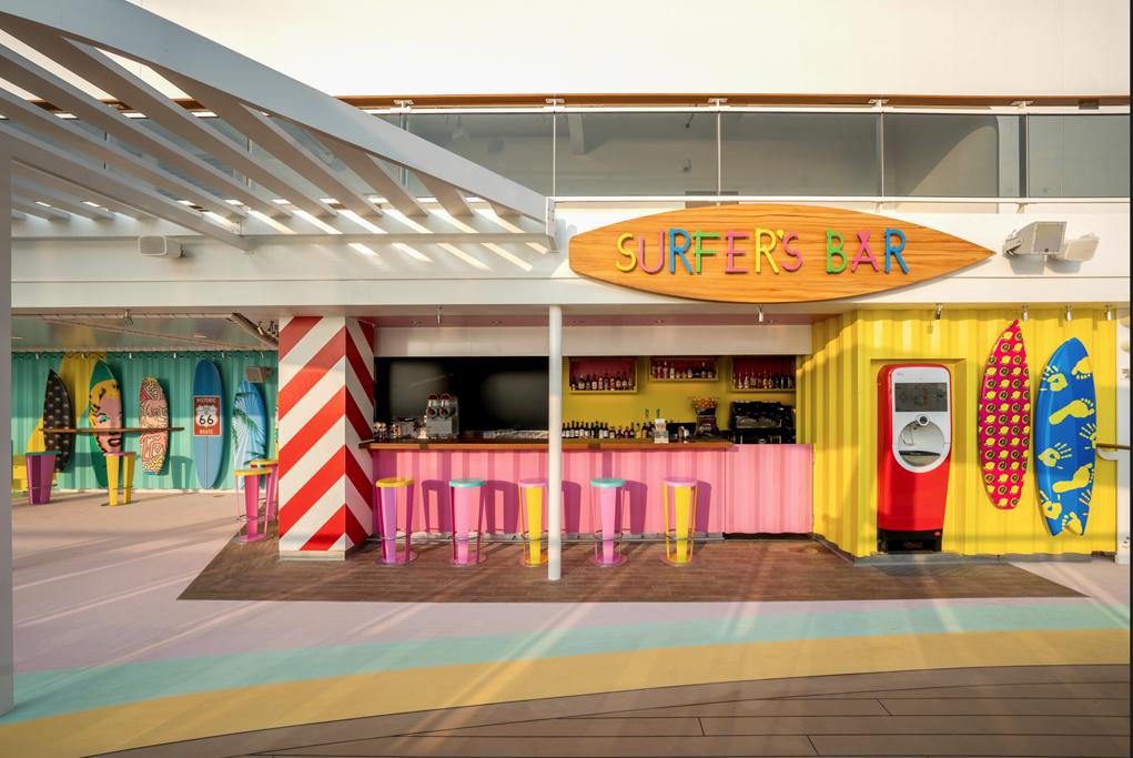 Bar Surfers MSC World Europa