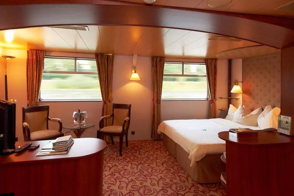 Suite MS Switzerland II