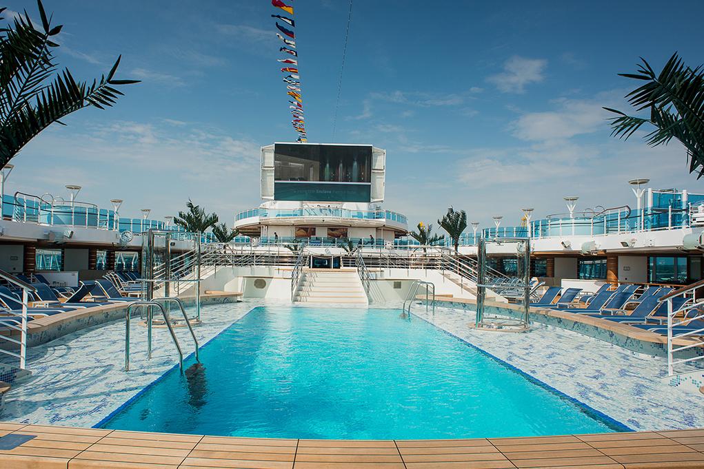 Piscina Exterior Majestic Princess