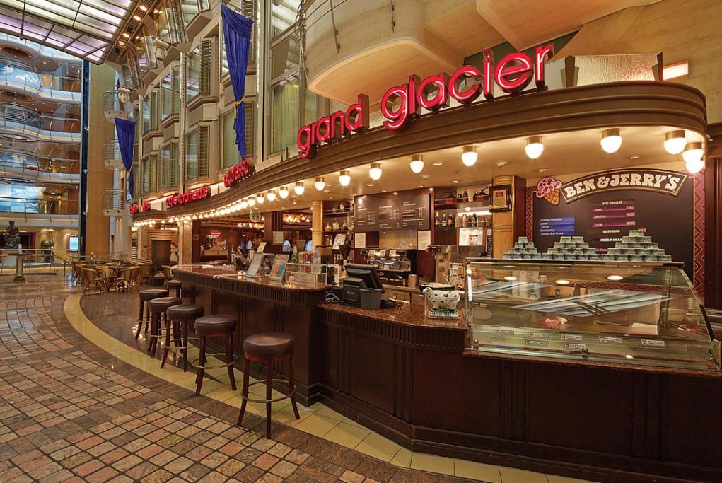 Cafe Promenade Mariner of the Seas