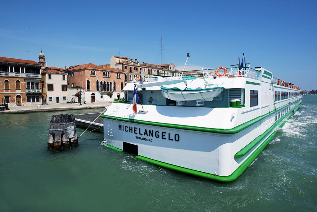 Popa MS Michelangelo