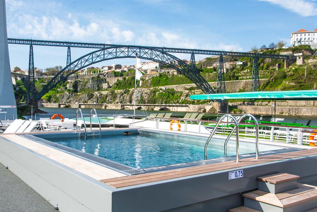 Piscina MS Miguel Torga