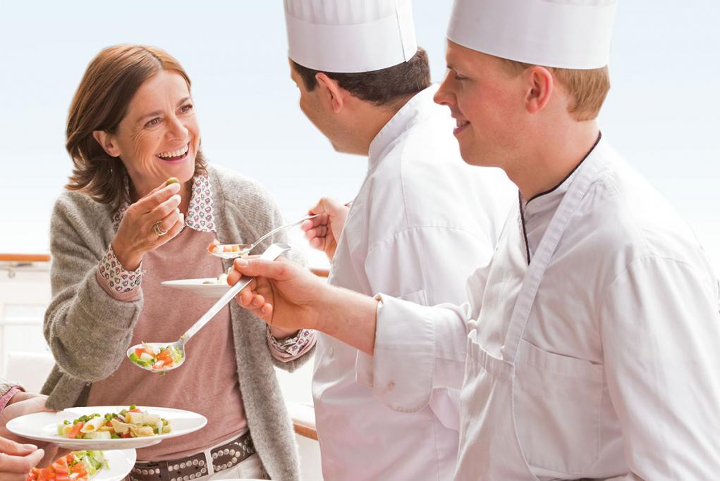 Buffet Lido MS Bremen