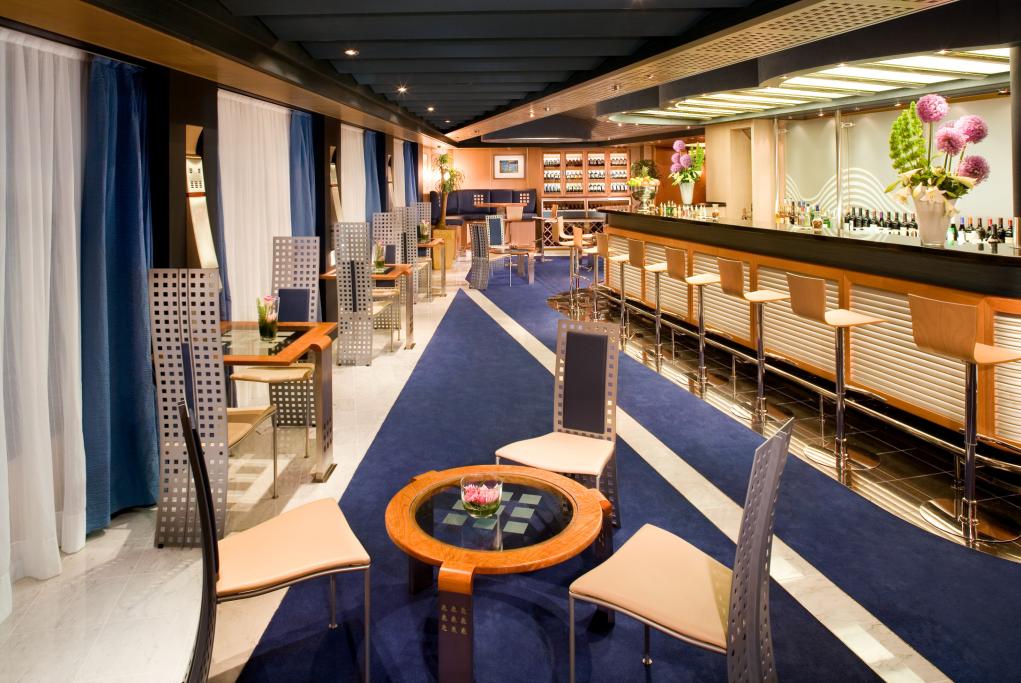 Pinnacle Bar MS Eurodam