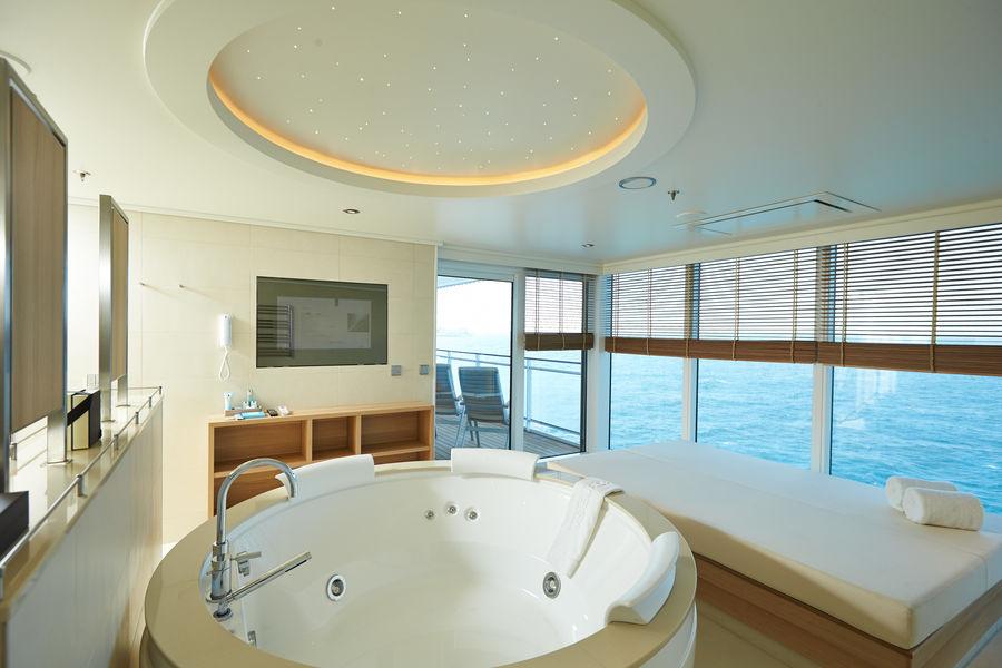 Owner Suite MS Europa 2