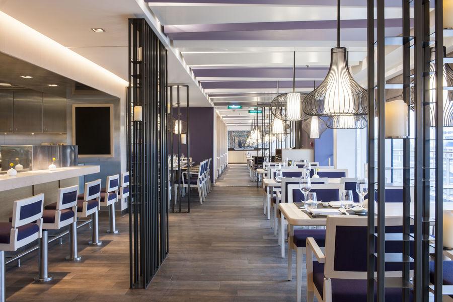 Sushi Bar Sakura MS Europa 2