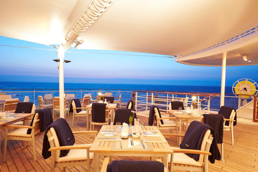 Yacht Club Terraza MS Europa 2
