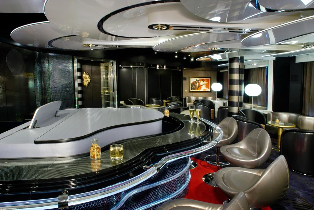 Piano Bar MS Oosterdam