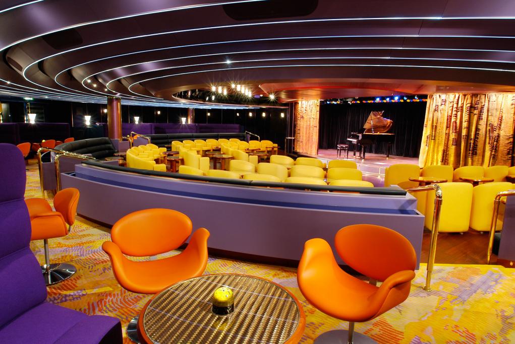 Queens Lounge MS Oosterdam