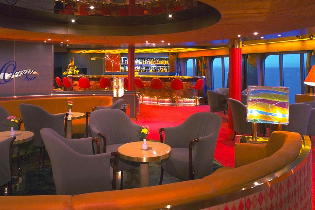 Bar Ocean bar MS Zaandam