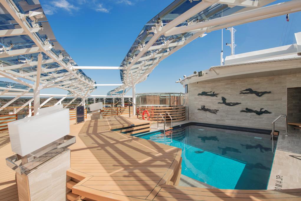 Yacht Club Piscina MSC Virtuosa