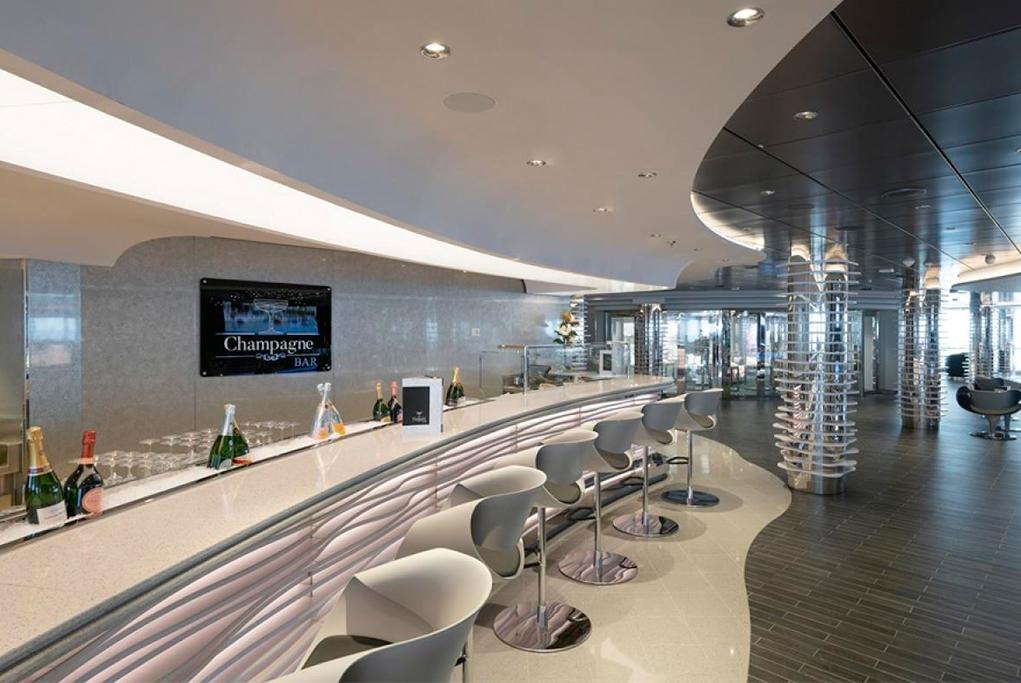 Champagne Bar MSC Seaview