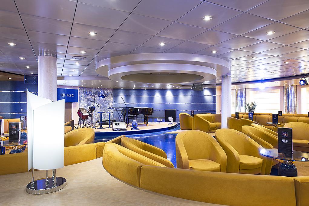 Bar Le Cabaret MSC Lirica