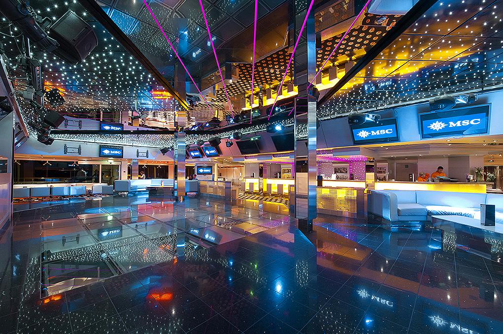 Camarote Discoteca R32 - MSC Orchestra