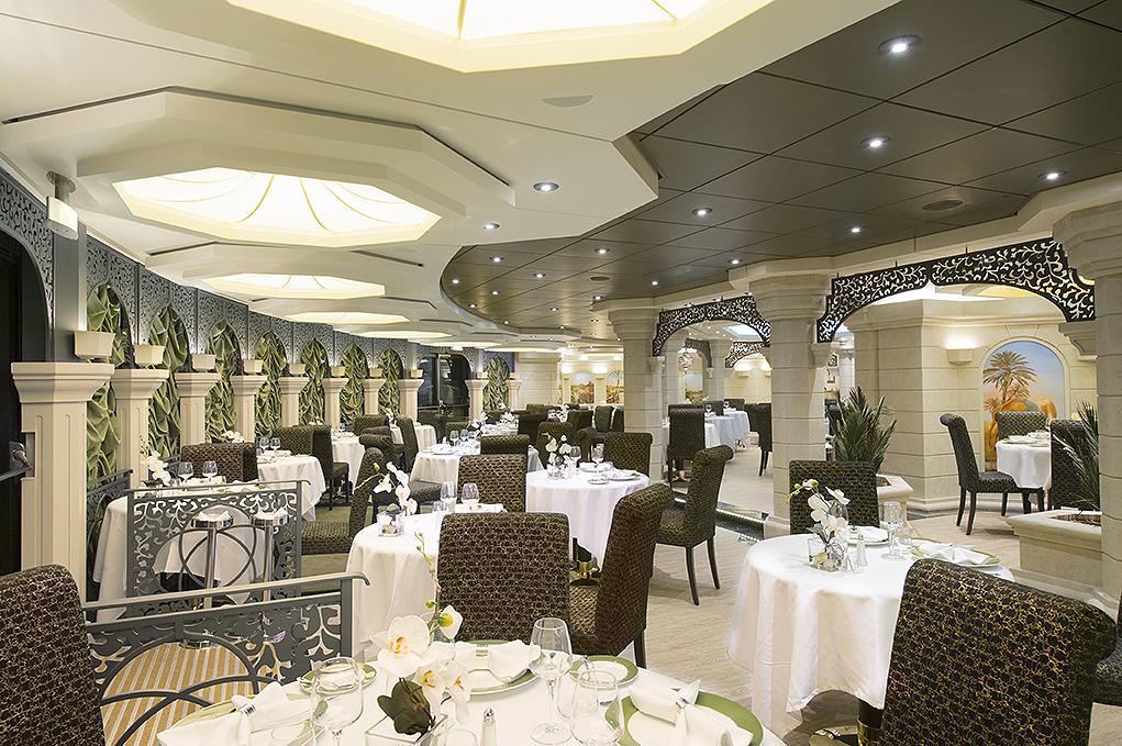 Restaurante Yacht Club La Palmeraie MSC Preziosa