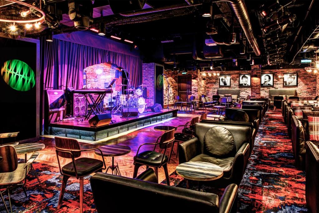 Bar Cavern Club Norwegian Epic