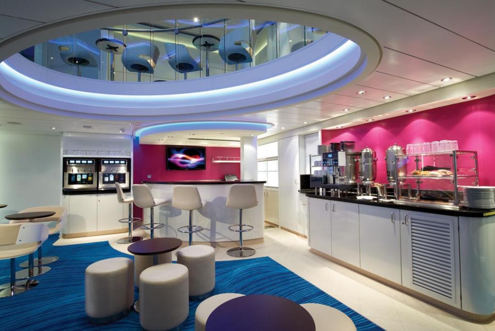 Studio Lounge Norwegian Getaway