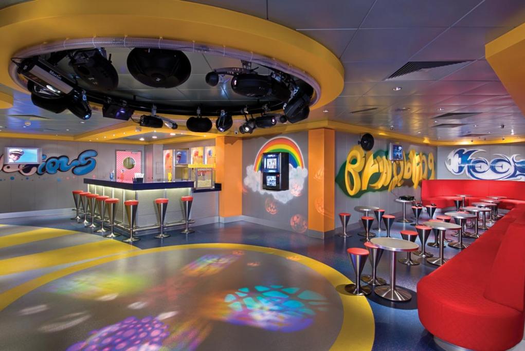 Camarote Club Underground - Norwegian Jewel