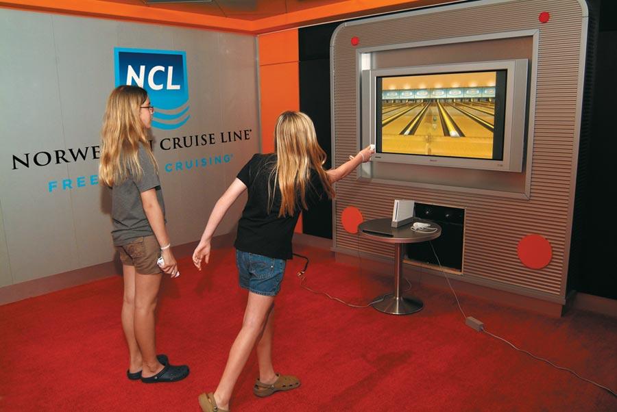 Club Metro Center Wii Norwegian Pearl