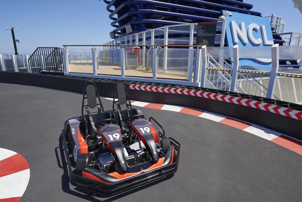 Camarote Karting: velocidad en la pista - Norwegian Joy