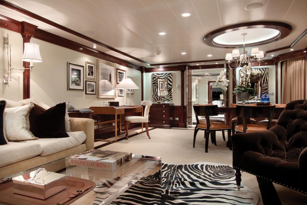 Owners Suite salón Riviera