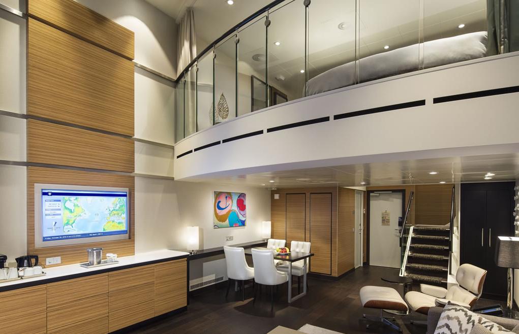 Grand Loft Suite Ovation of the Seas
