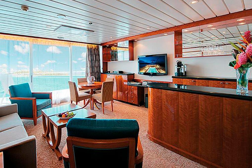 Owner´s Suite M/S Paul Gauguin
