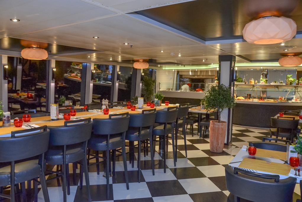 Pizzería Celestyal Experience