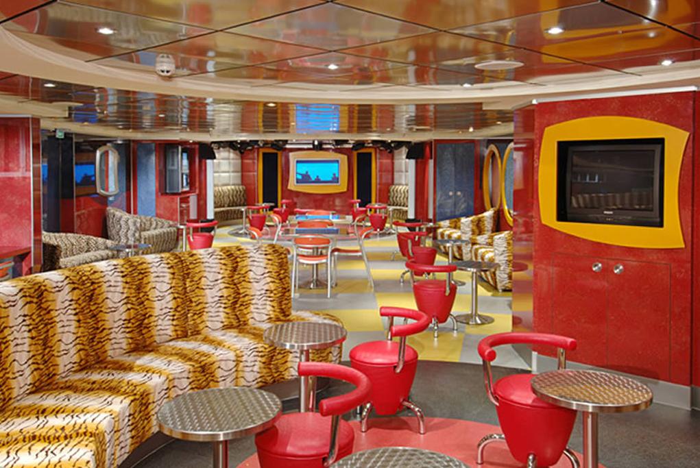 Club Entourage Pride of America