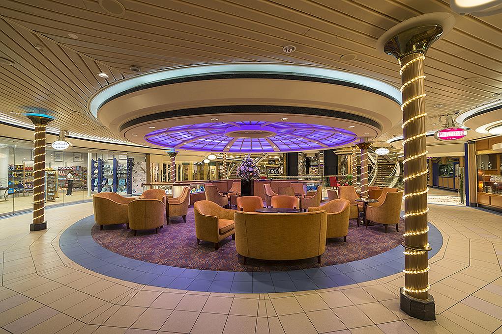 Cafe Plaza Monarch