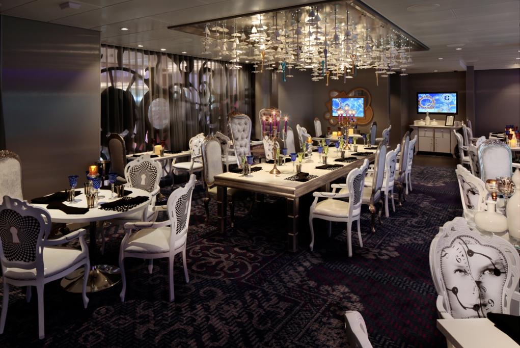 Restaurante Wonderland Quantum of the Seas