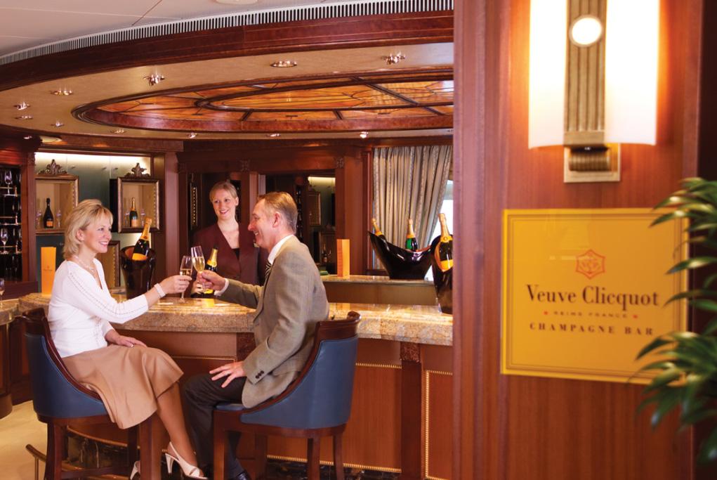 Camarote Bar Veuve Clicquot Champagne - Queen Victoria