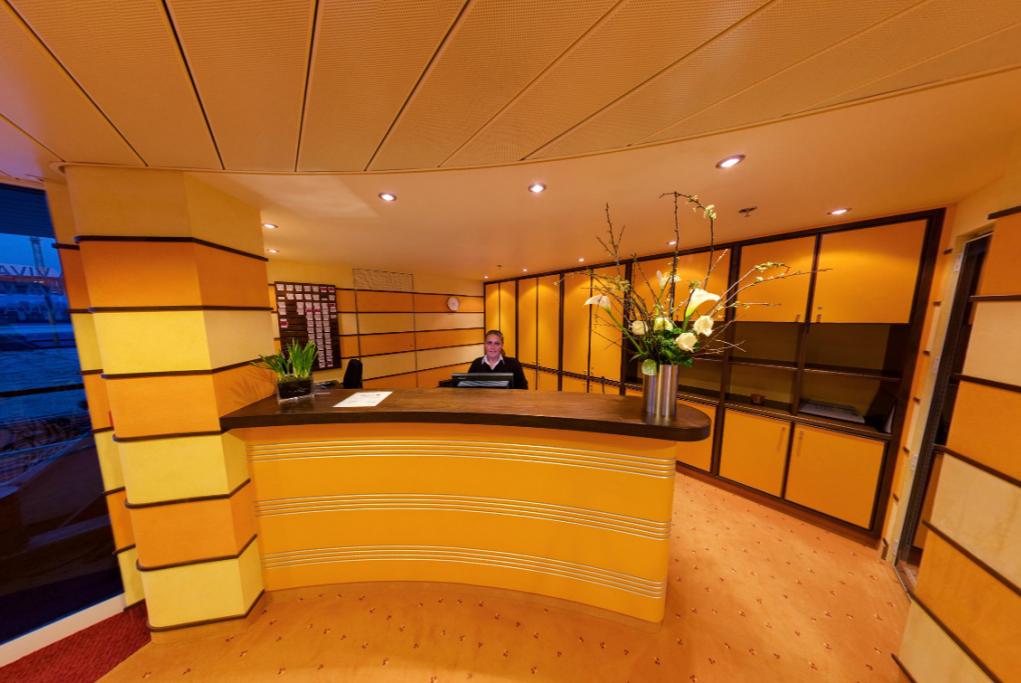 Recepcion A-Rosa Bella