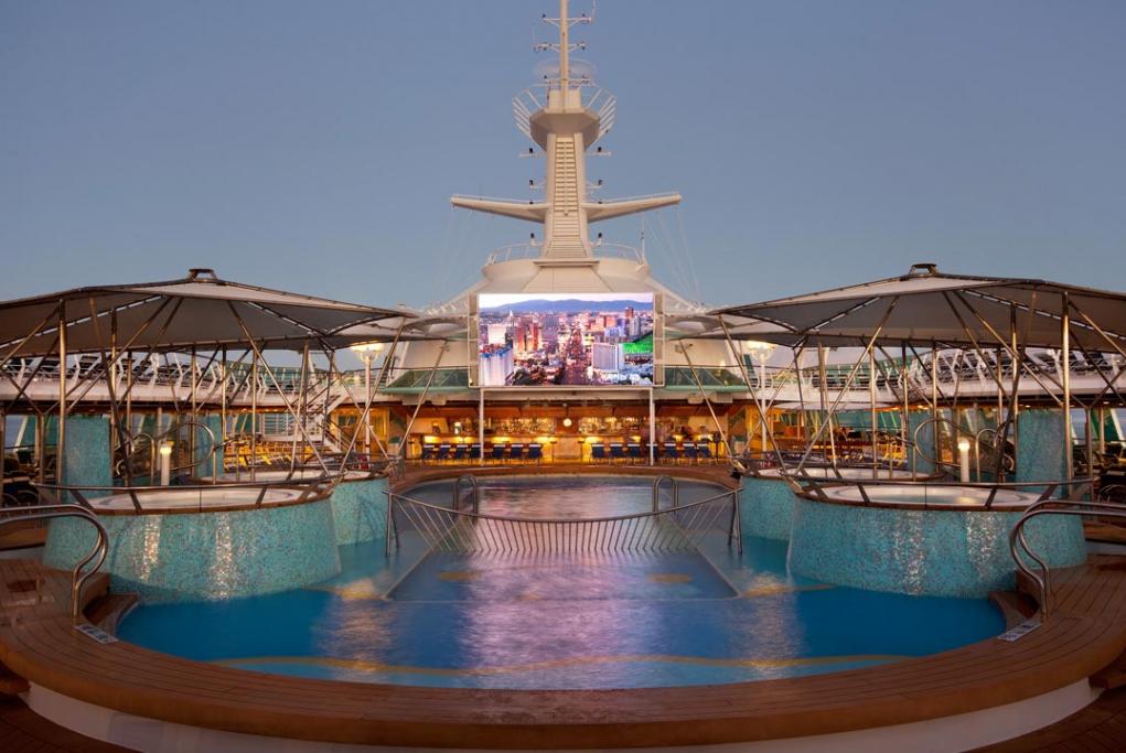 Piscina Rhapsody of the Seas