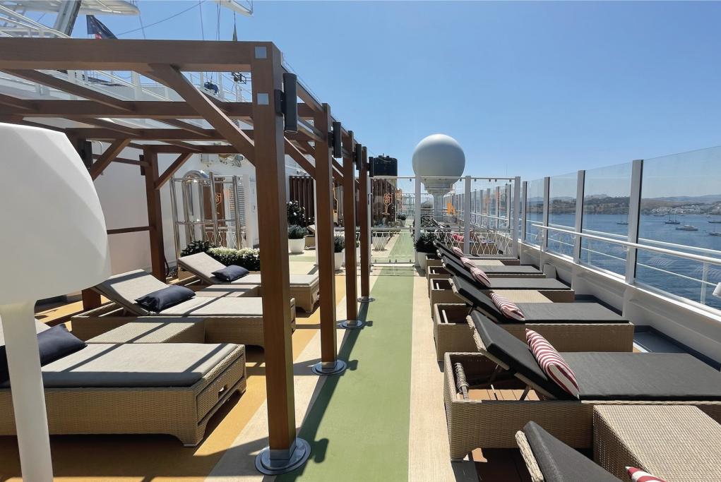 Solarium Serenity Carnival Venezia