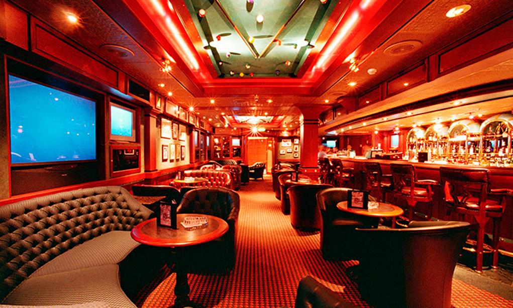 Cigar-Lounge Sapphire Princess