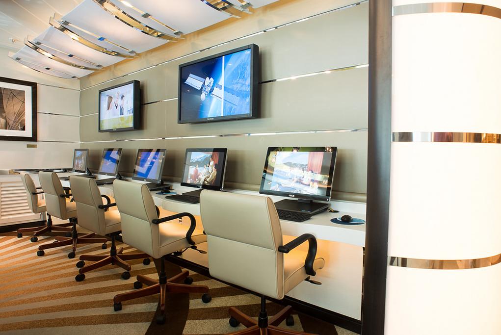 Internet-Cafe Sapphire Princess
