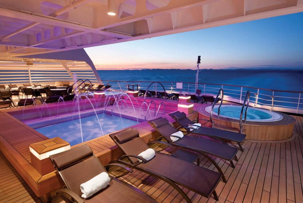 Piscina y Jacuzzi Seabourn Quest
