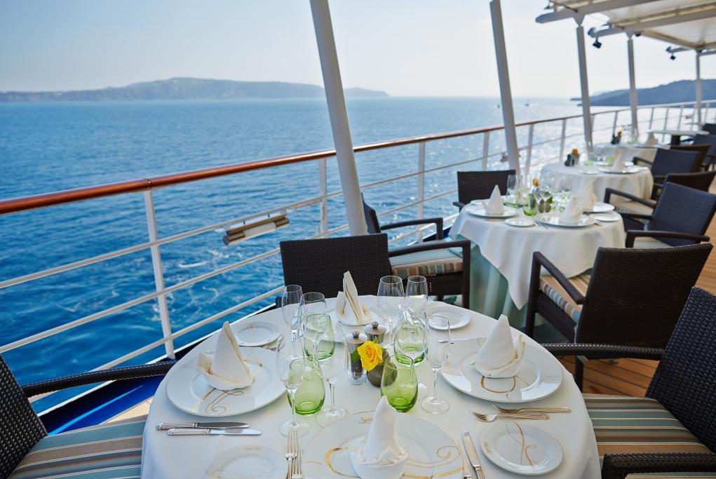 Sette Mari al fresco Seven Seas Mariner