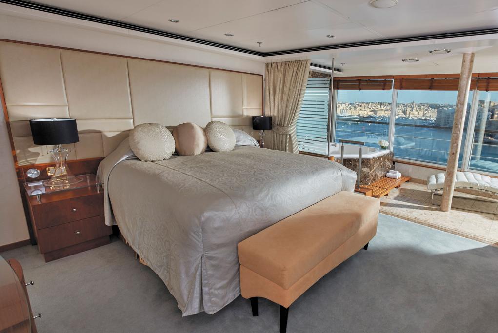 Grand Suite Seven Seas Voyager