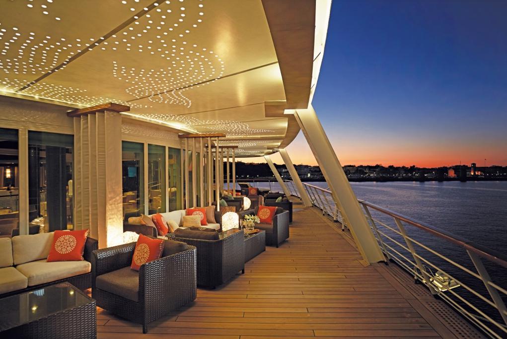 Camarote Horizon Lounge - Seven Seas Voyager