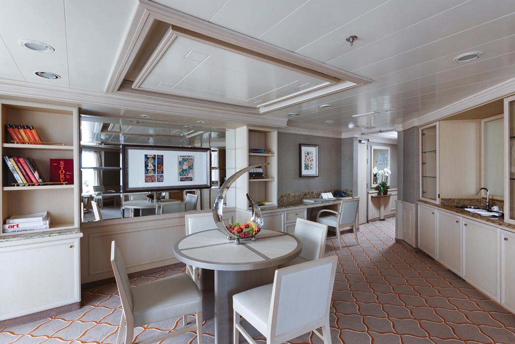 Royal Suite Silver Spirit